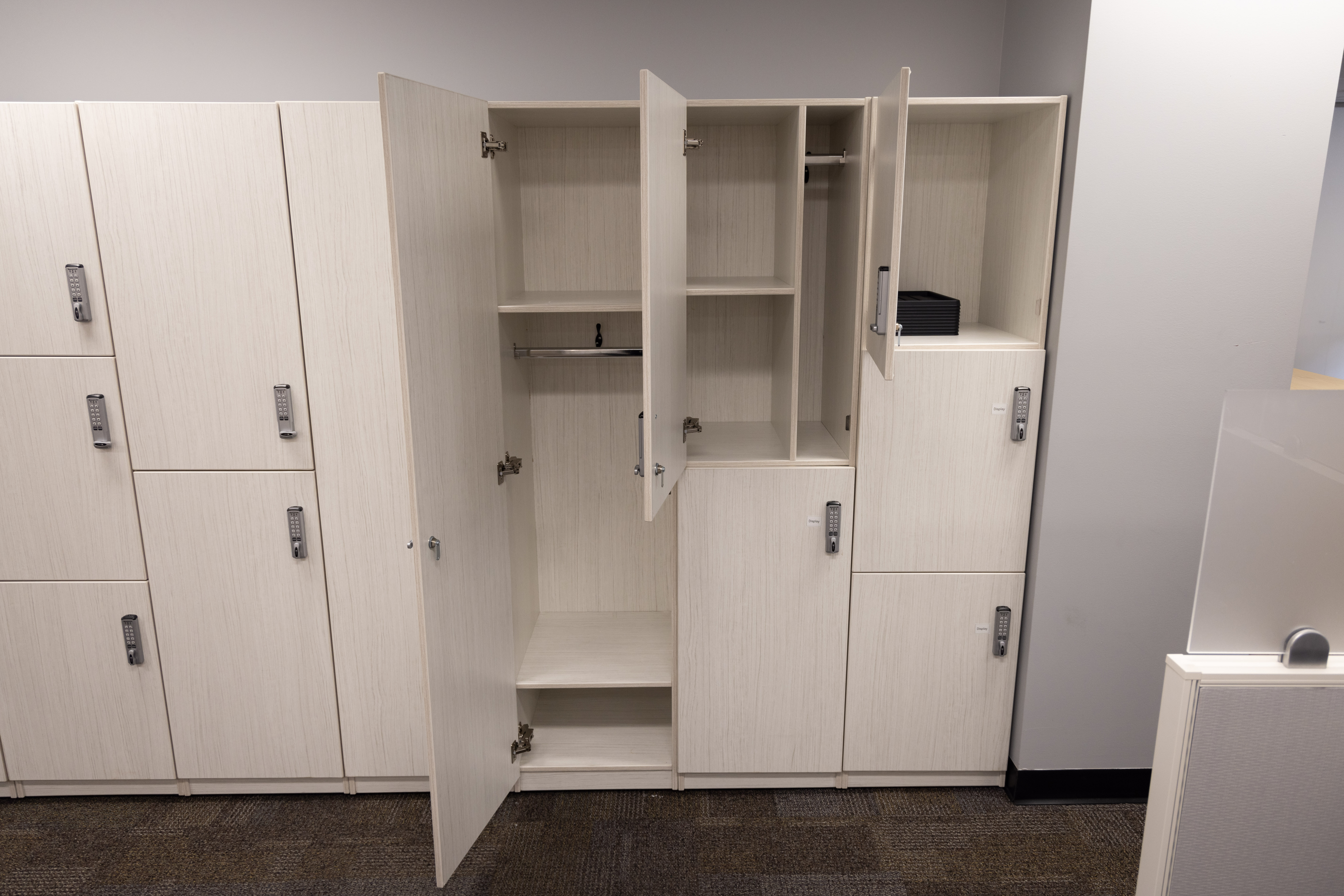 Multi-tier lockers colour Fresco